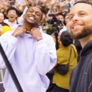 开云体育APP-重庆等你！库里：我在中国的粉丝群体是独一无二的 咱们明天见！